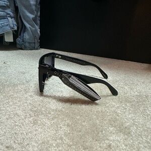 QUAY Sunglasses NWT
